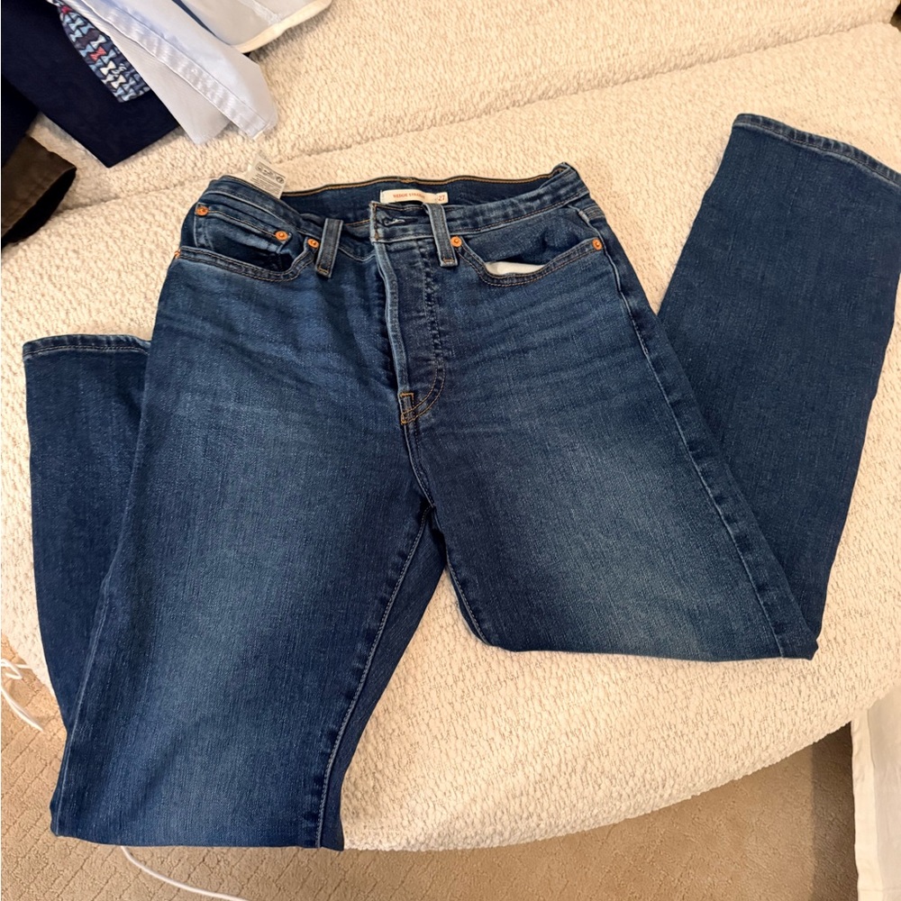 Levi's Women's Medium Blue Straight-Leg Jeans